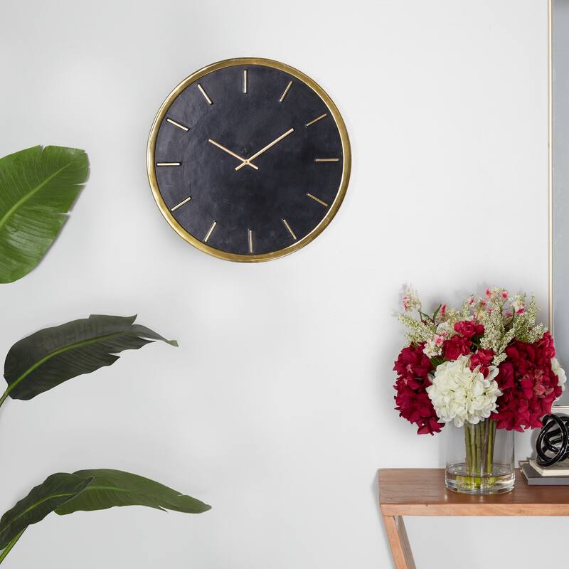 CosmoLiving by Cosmopolitan Marble Glam Wall Clock