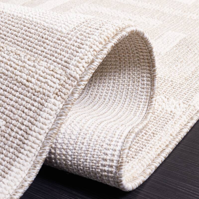SAFAVIEH Trends Clarissa Geometric Rug