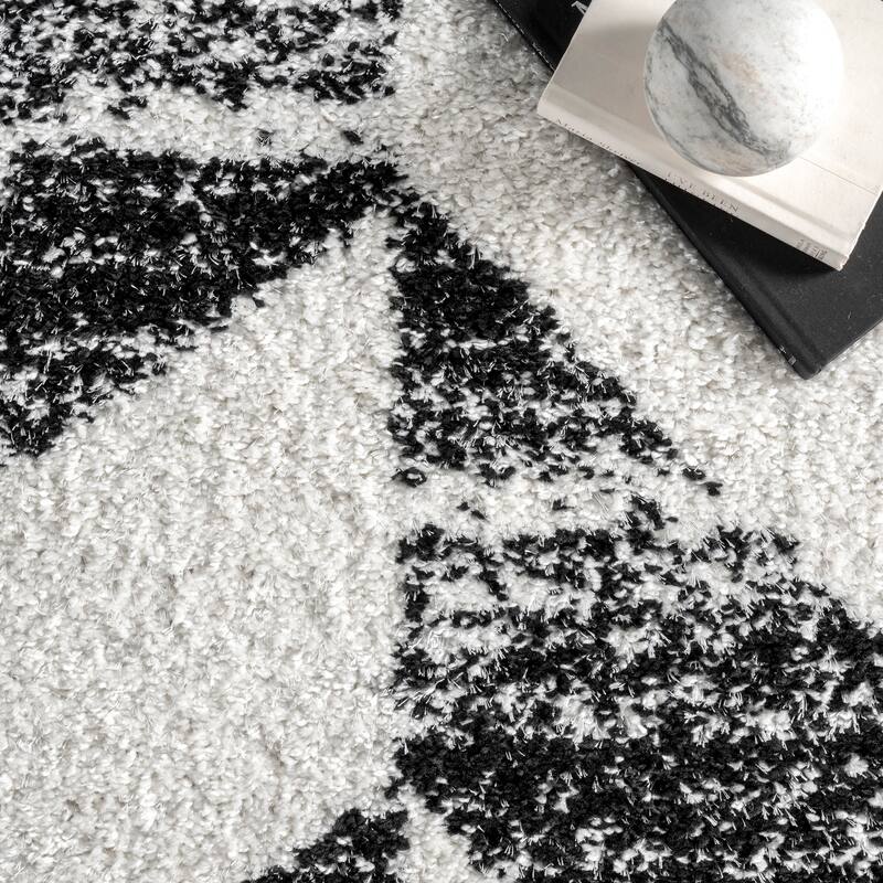Nuloom Avery Herringbone Cozy Shag Area Rug
