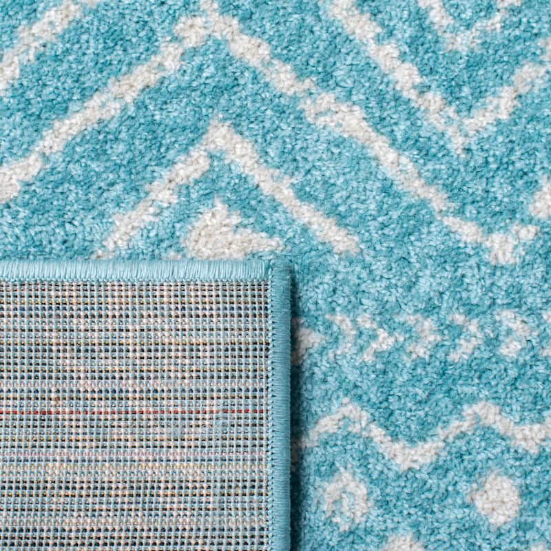 SAFAVIEH Tulum Vassilia Moroccan Boho Distressed Rug