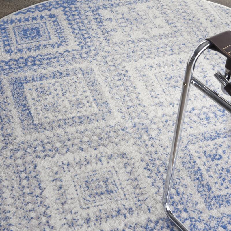 Gizo Power Loomed Distressed Geometric Modern Stain Resistant Area Rug By HomeRoots - 60' X '60' X '0.39