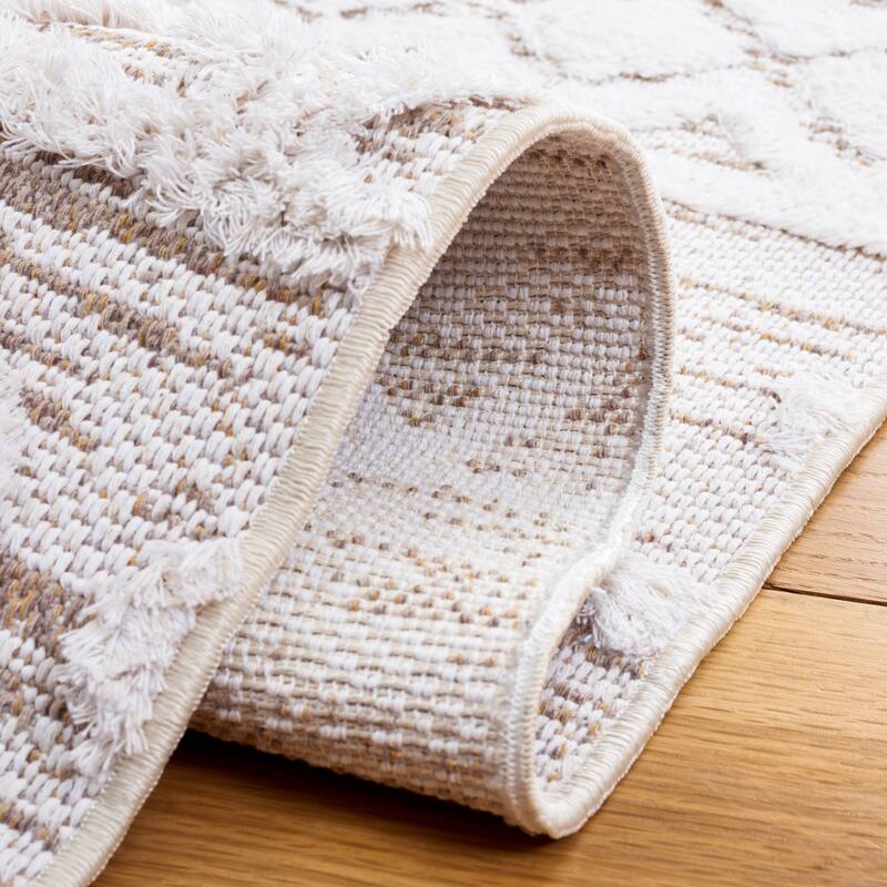 SAFAVIEH Augustine Tahmina Moroccan Boho Fringe Rug
