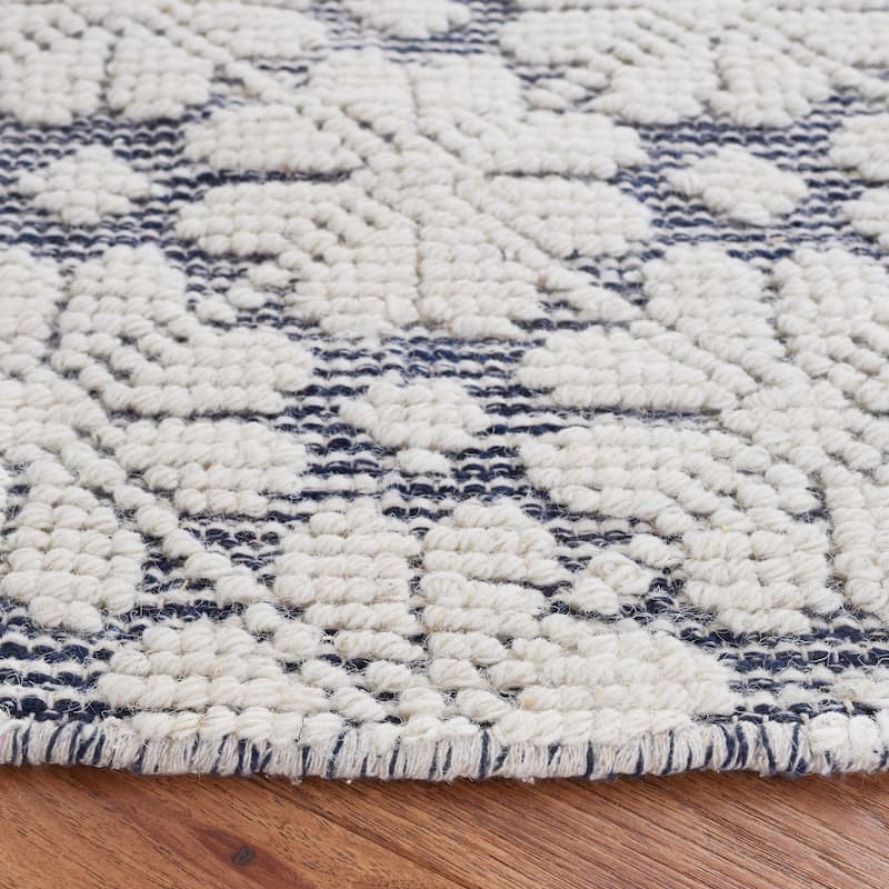 SAFAVIEH Handmade Vermont Jolie Wool Rug