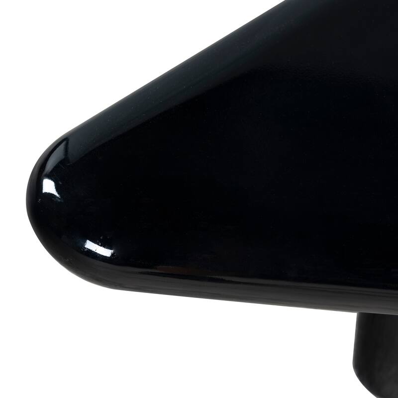 SAFAVIEH Couture Bellalynn 30-inch Coffee Table - 30"W x 30"D x 16"H