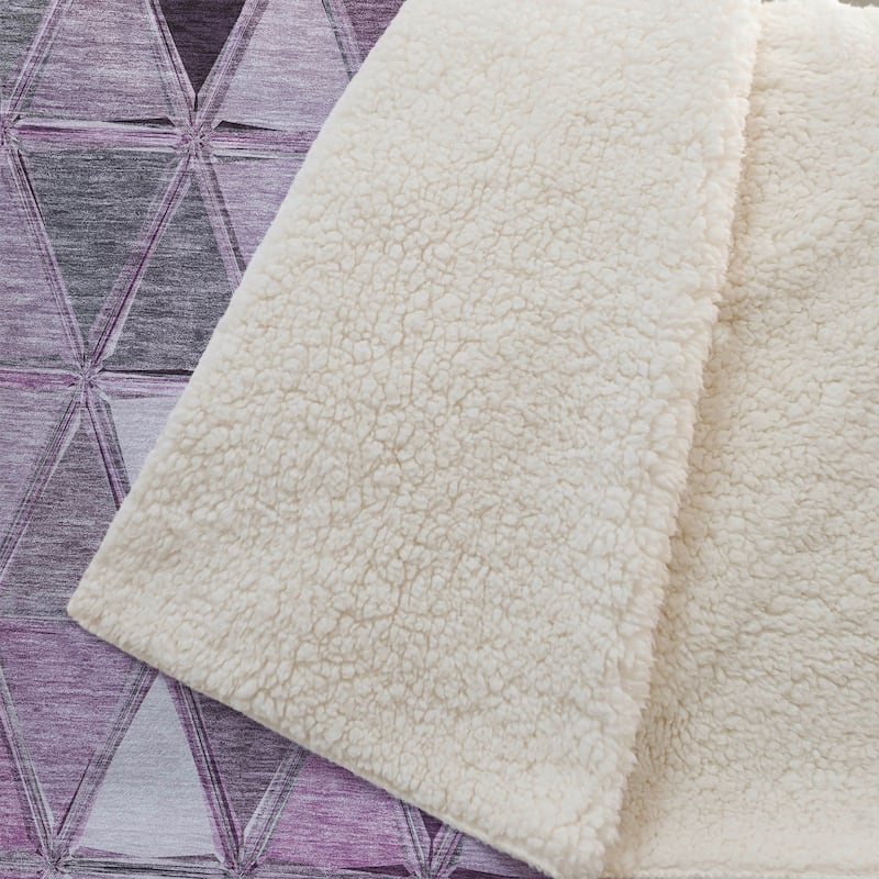 Premium Machine Washable Modern Diamonds Sherpa Throw Blanket