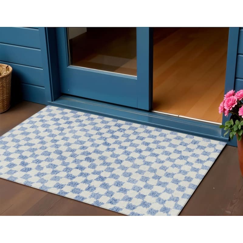 HomeRoots Geometric Transitional Rectangle Outdoor Rug - 3' x 5'
