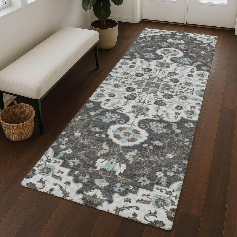 Machine Washable Indoor/ Outdoor Traditional Savannah Chantille Rug