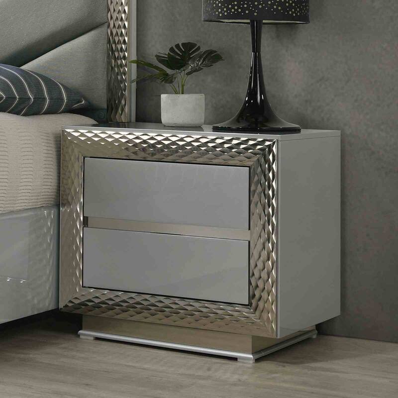 Glam Gray Finish Bedroom Furniture Set with LED Headboard and Mirror