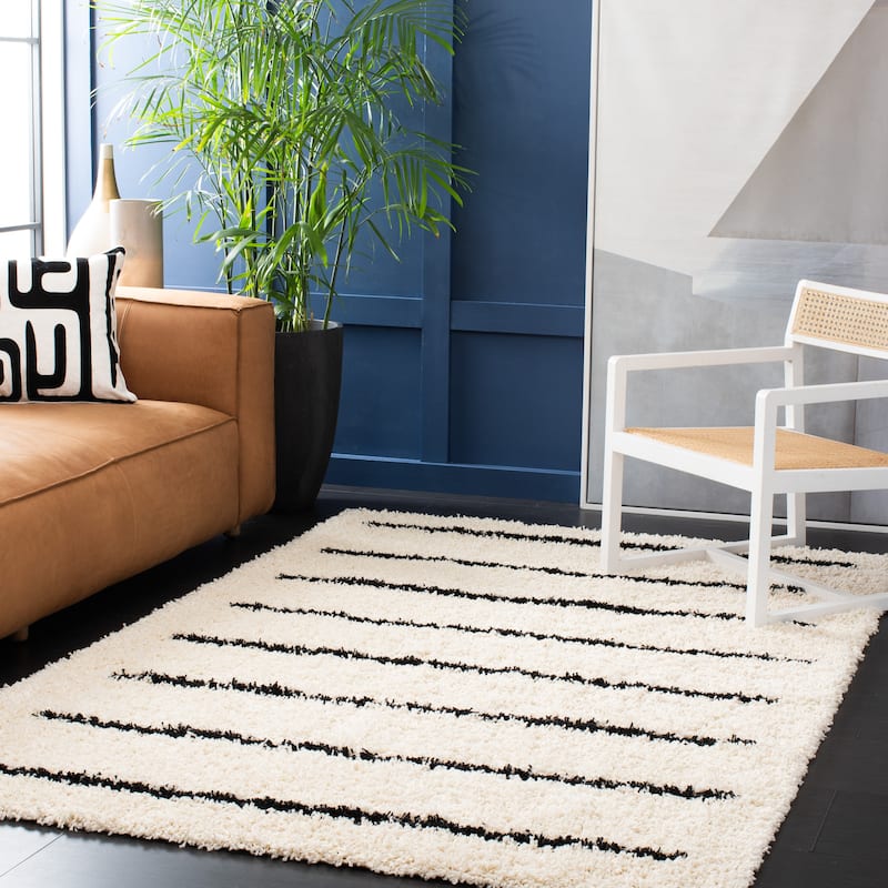 SAFAVIEH Venus Shag Zoea 1.75-inch Thick Rug - 5'3" x 7'6" - Ivory/Black