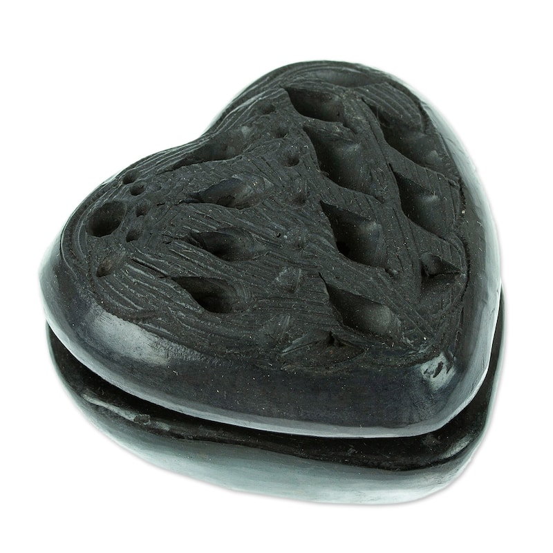 Novica Handmade Heart & Diamonds Barro Negro Mini Jewelry Box