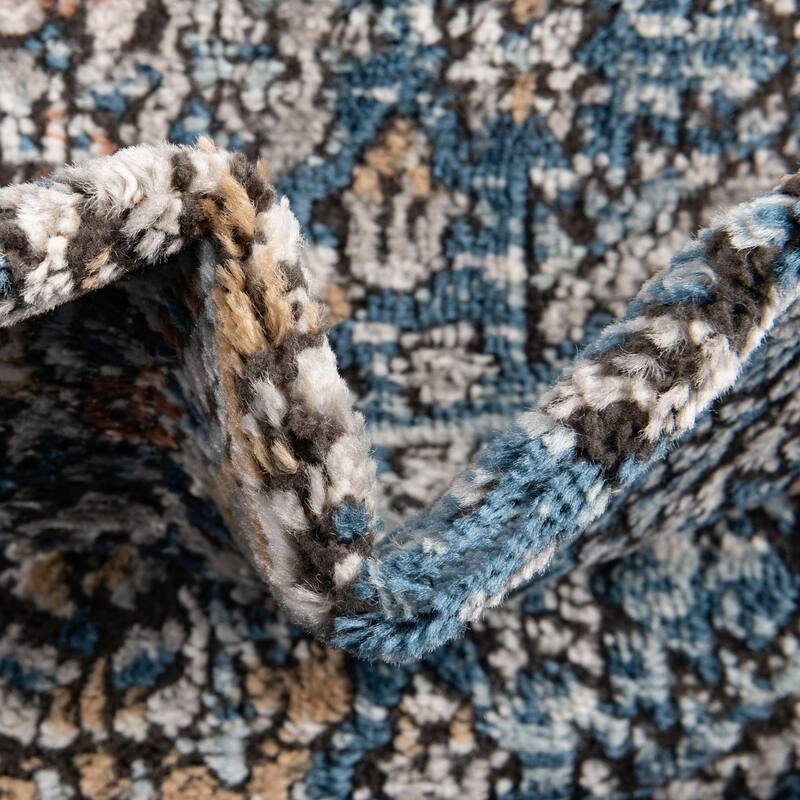 Traditional Jeopok Collection Area Rug