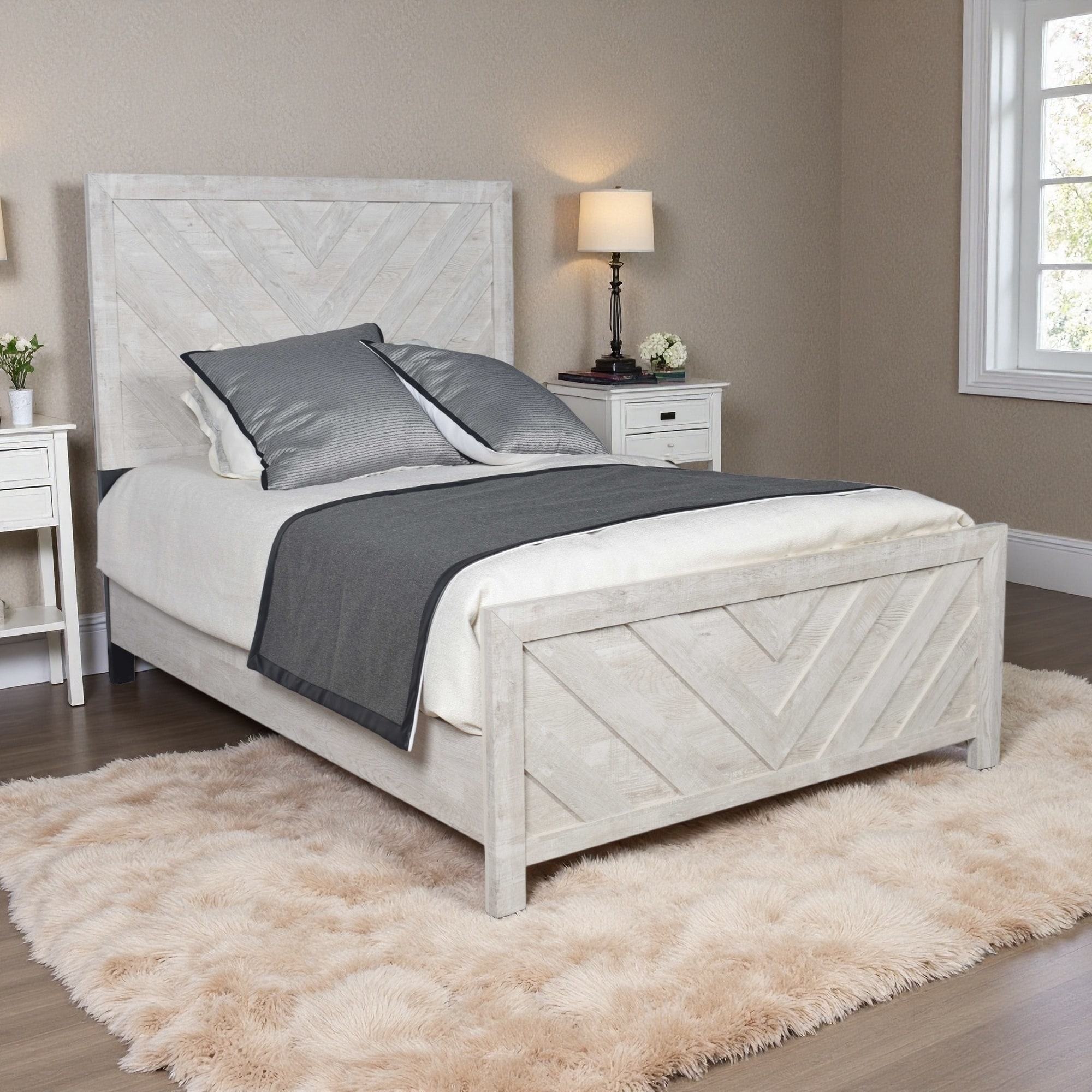Full Size Wood Platform Bed with Modern Style