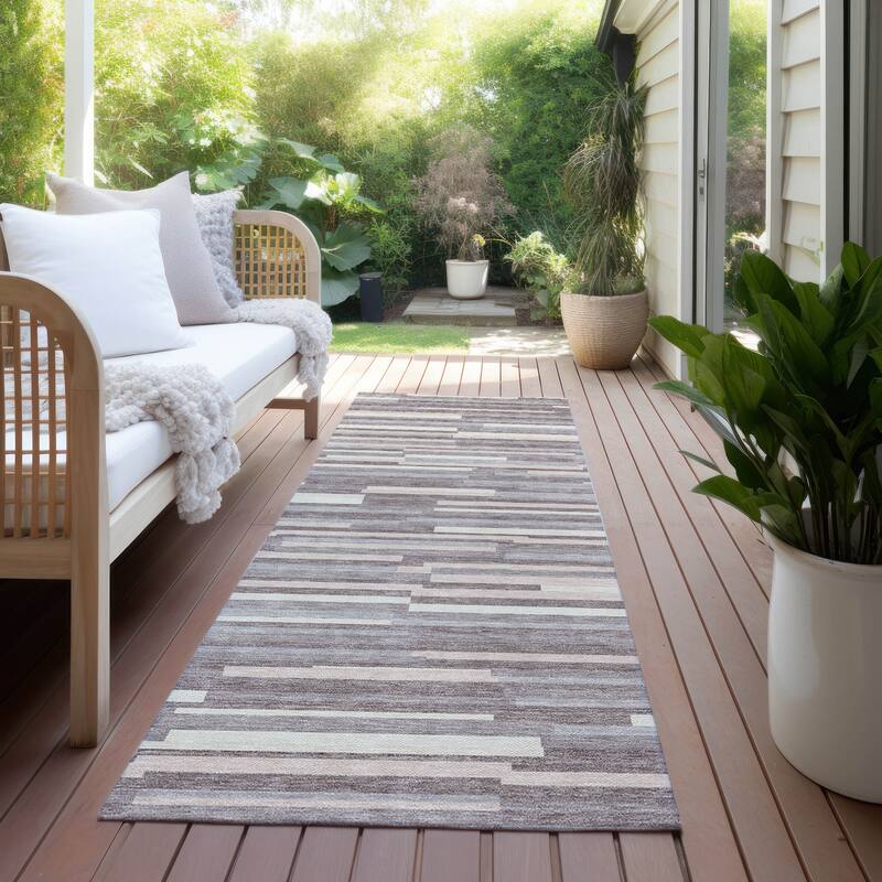 Machine Washable Indoor/ Outdoor Chantille Modern Stripes Rug - Lavender - 2'3" x 7'6"