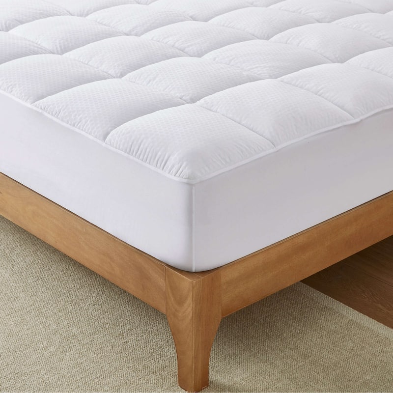 PCM Cooling Quilted Fitted Mattress Pad with Elastic Deep Pocket - White