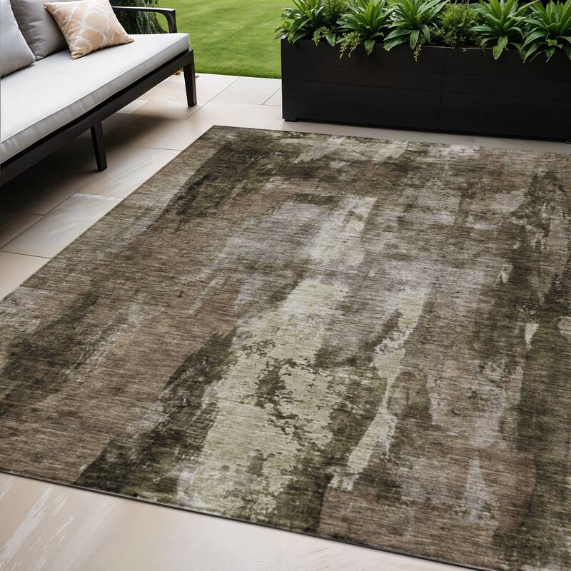 HomeRoots Abstract Transitional Rectangle Outdoor Rug - 5' X 8'