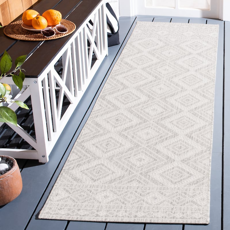 SAFAVIEH Courtyard Froukje Casual Waterproof Patio Backyard Rug