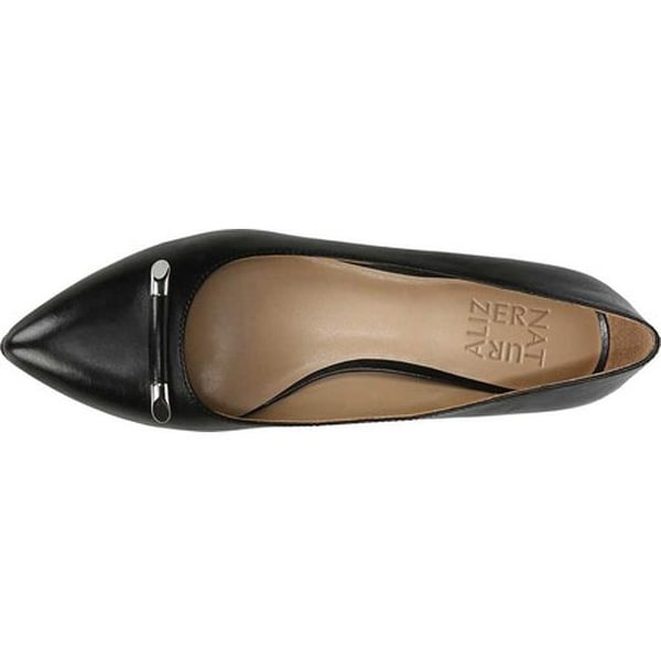 naturalizer sable flat