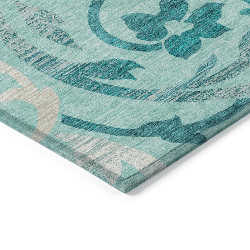Machine Washable Indoor/ Outdoor Chantille Floral Scroll Rug