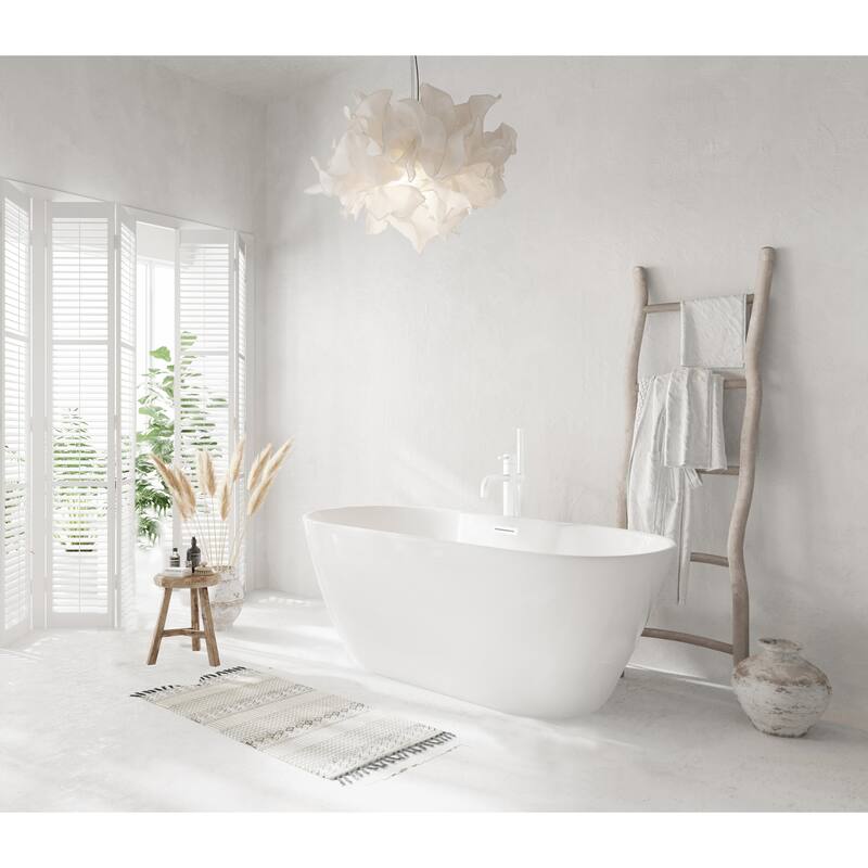 Nicolette Bathtub in Glossy White