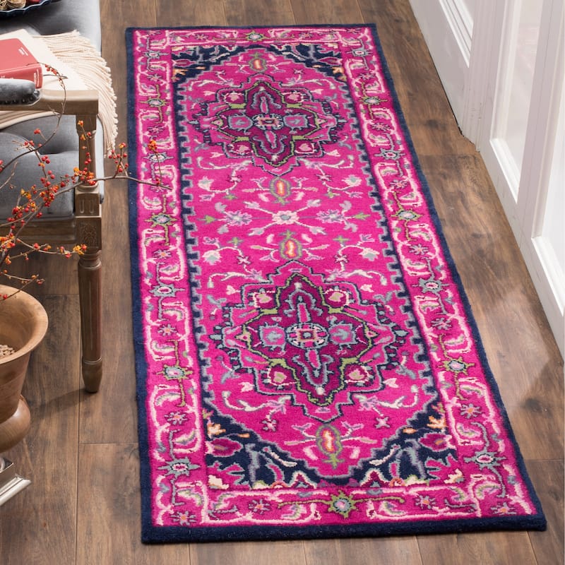 SAFAVIEH Handmade Bellagio Mayuko Modern Oriental Wool Rug - 2'3" x 7' Runner - Pink/Navy