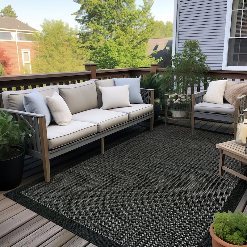 World Rug Gallery Contemporary Bordered Weather Resistant Reversible Indoor/Outdoor Area Rug - 5' x 7' - Black