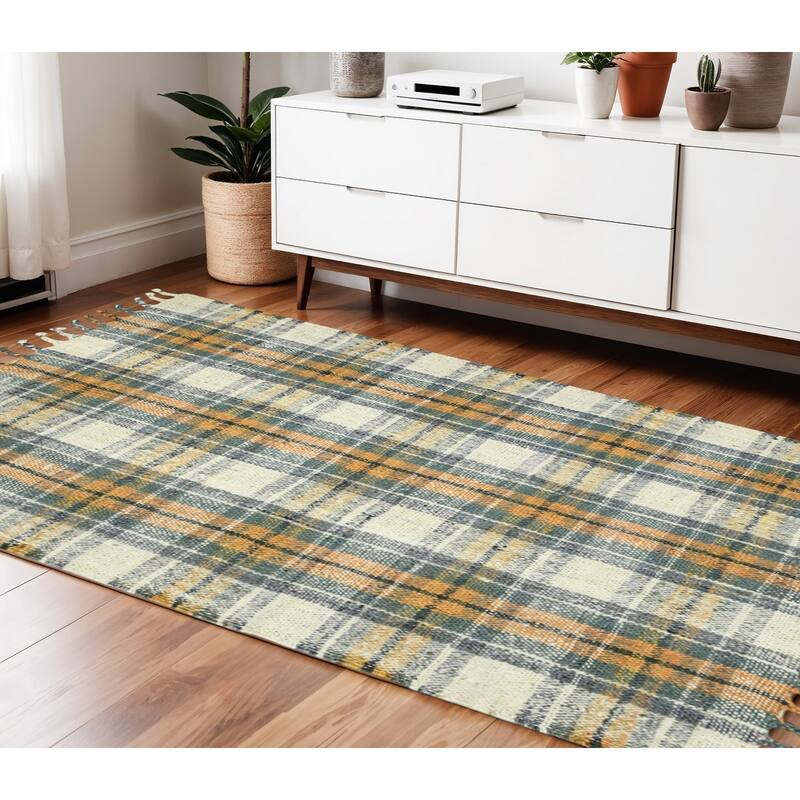 HomeRoots Plaid Lodge Rectangle Area Rug - 66.00 in. x 42.00 in.  x 0.20 in.