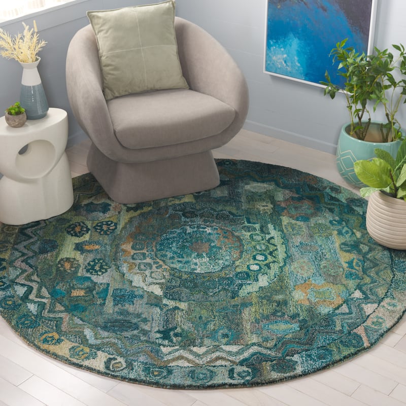 SAFAVIEH Handmade Anatolia Ramzia Traditional Rug - 5' Round - Aqua/Green