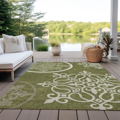 Machine Washable Indoor/ Outdoor Chantille Bold Medallions Rug