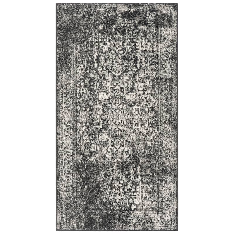 SAFAVIEH Evoke Quinn Vintage Distressed Rug - 2'2" x 4' - Black/Grey - Rectangle
