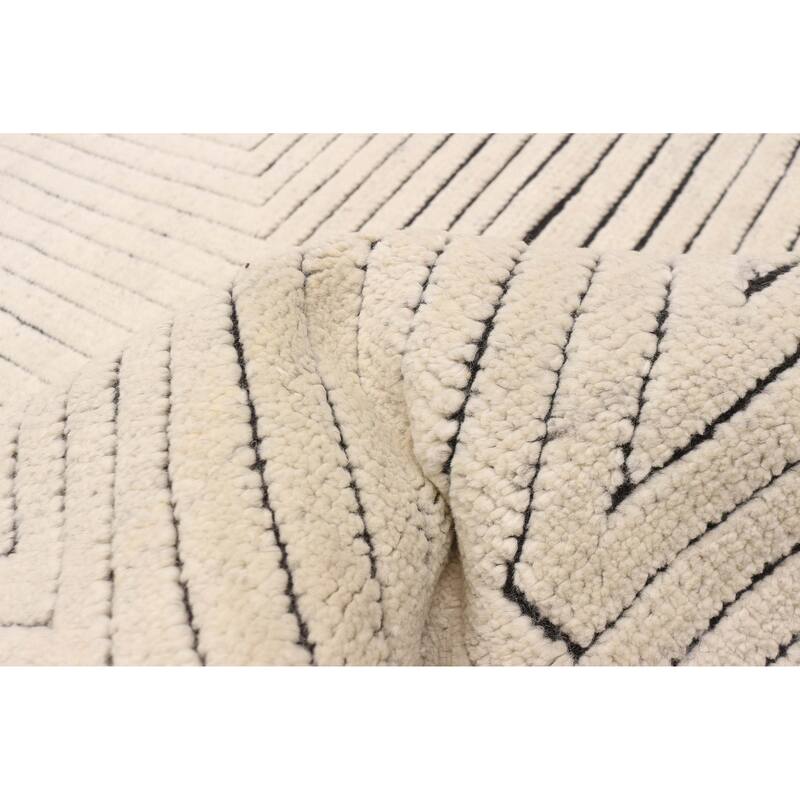 ECARPETGALLERY Hand-knotted Tangier Ivory Wool Rug - 5'9 x 7'9