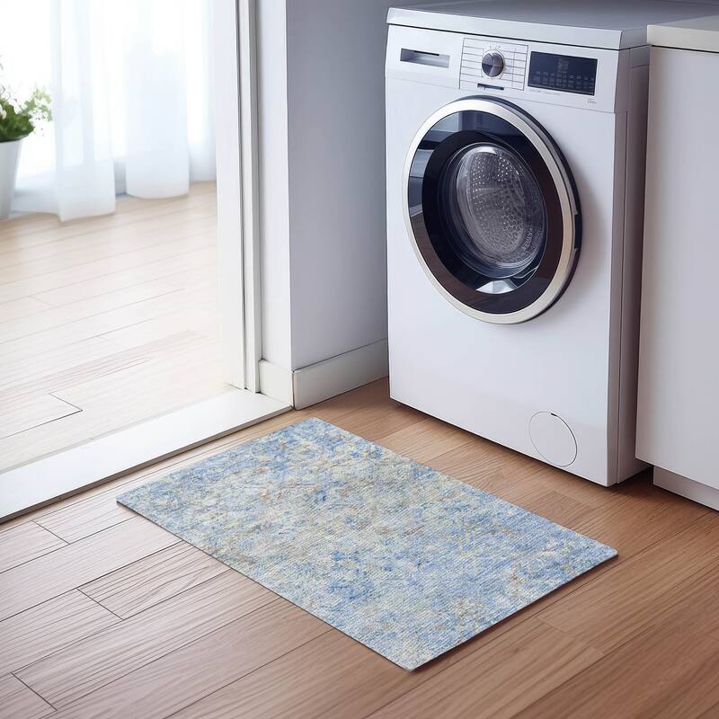 Machine Washable Indoor/ Outdoor Chantille Diamonds Distressed Rug