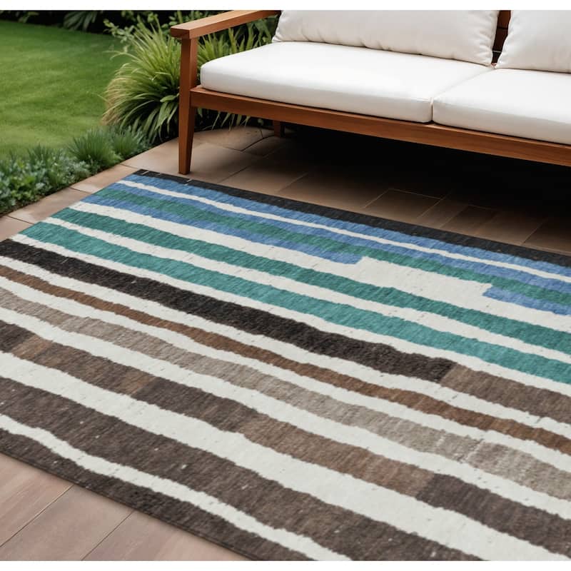HomeRoots Striped Transitional Rectangle Outdoor Rug - 8' X 10'