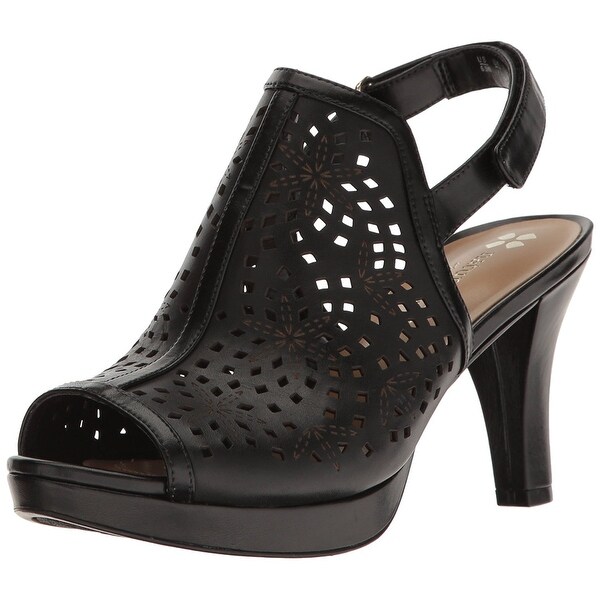 naturalizer platform pumps