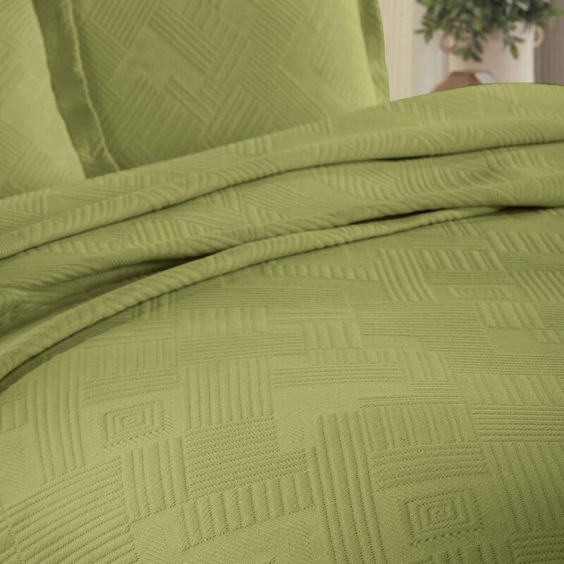 Superior Geometric Fret Cotton Decorative Bedspread Set
