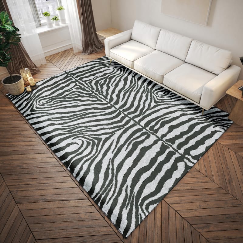 Addison Indoor/ Outdoor Safari Zebra Animal Print Washable Area Rug - 5' x 7'6" - Grey