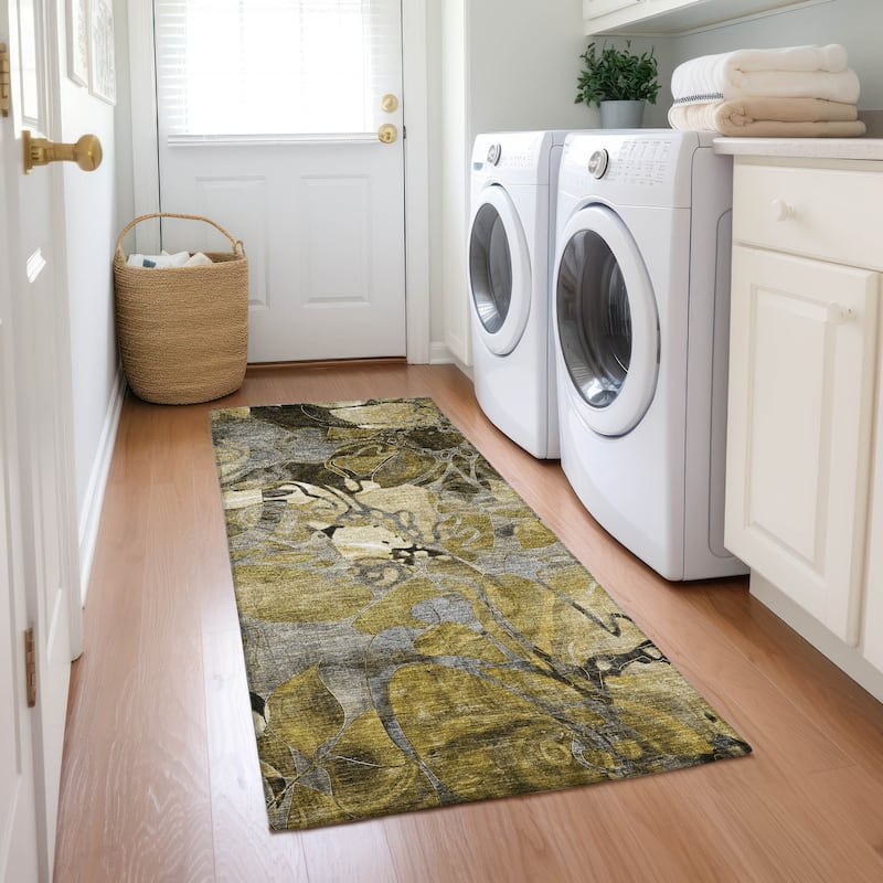 Machine Washable Indoor/ Outdoor Modern Floral Chantille Rug