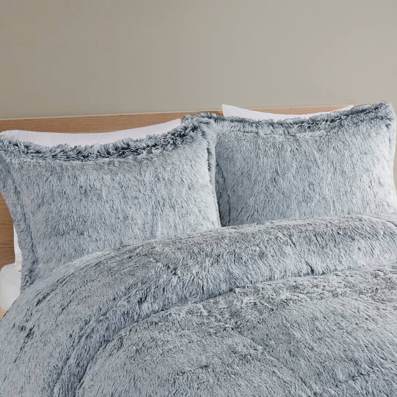 Intelligent Design Leena Shaggy Long Fur Comforter Mini Set