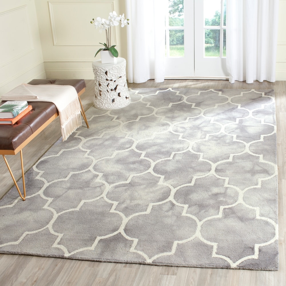 SAFAVIEH Dip Dye Anasthasie Hand-tufted Wool Geometric Area Rug