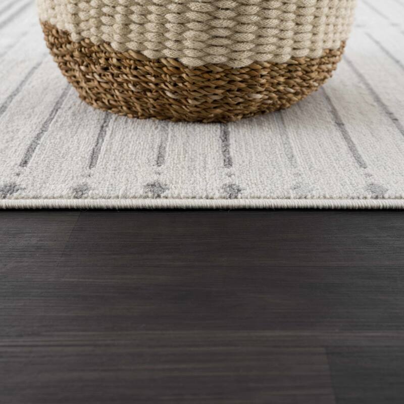 Tigris Nikomedia Southwestern Farmhouse Stripped Area Rug