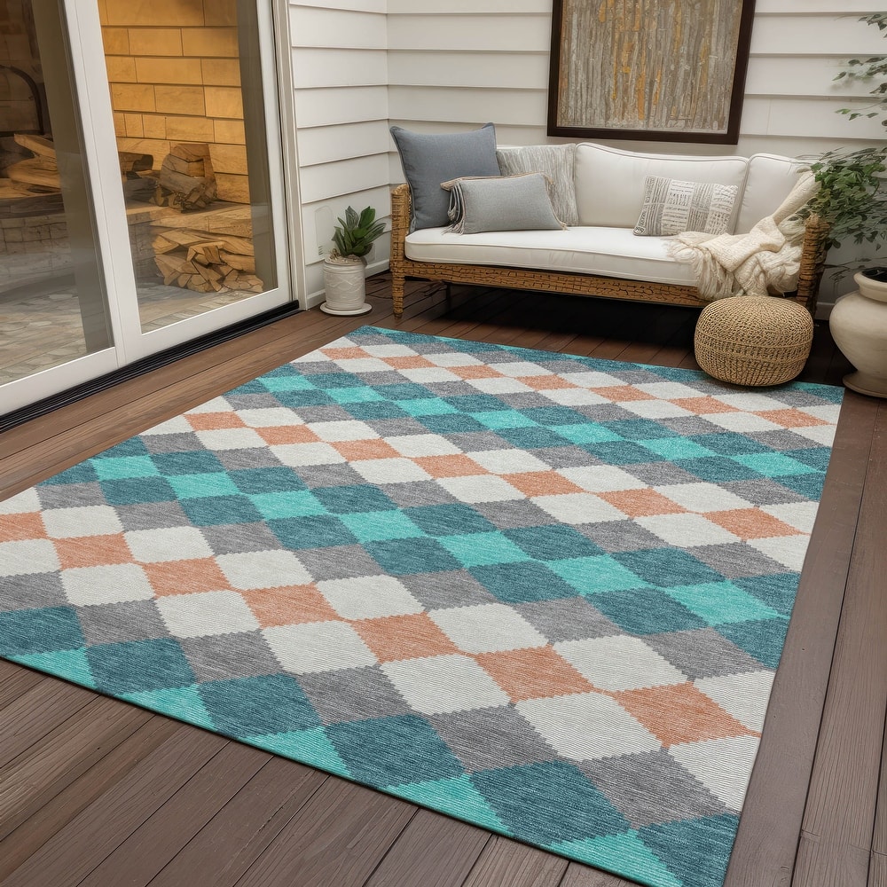Machine Washable Indoor/ Outdoor Modern Mosaic Chantille Rug
