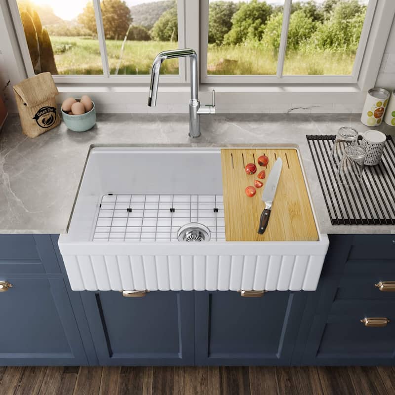 Pillar 33 Inch Kitchen Farmhouse Fireclay Workstation Sink