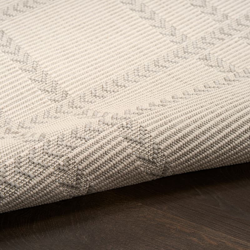 Nourison Horizon Indoor/Outdoor Geometric Area Rug