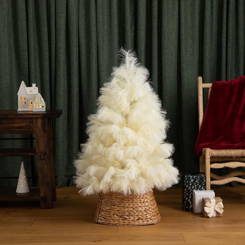 4ft. Artificial Off-White Pampas Grass Christmas Tree - Unique Festive Holiday X-Mas Accent