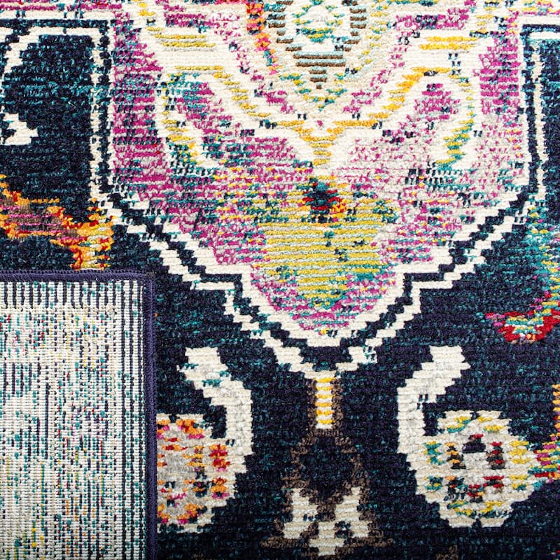 SAFAVIEH, Crystal Naimat Vintage Boho Medallion Rug