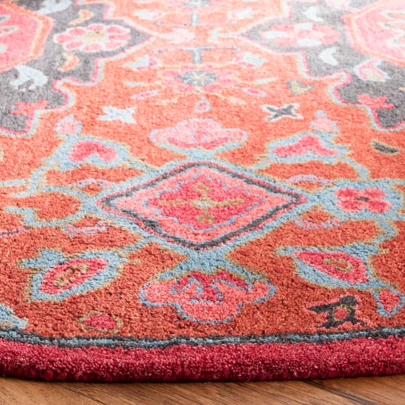 SAFAVIEH Handmade Heritage Krystelle Traditional Oriental Wool Rug