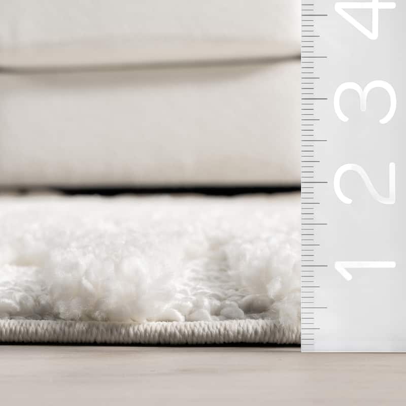 Nuloom Risette Geometric Shag Tassel Area Rug