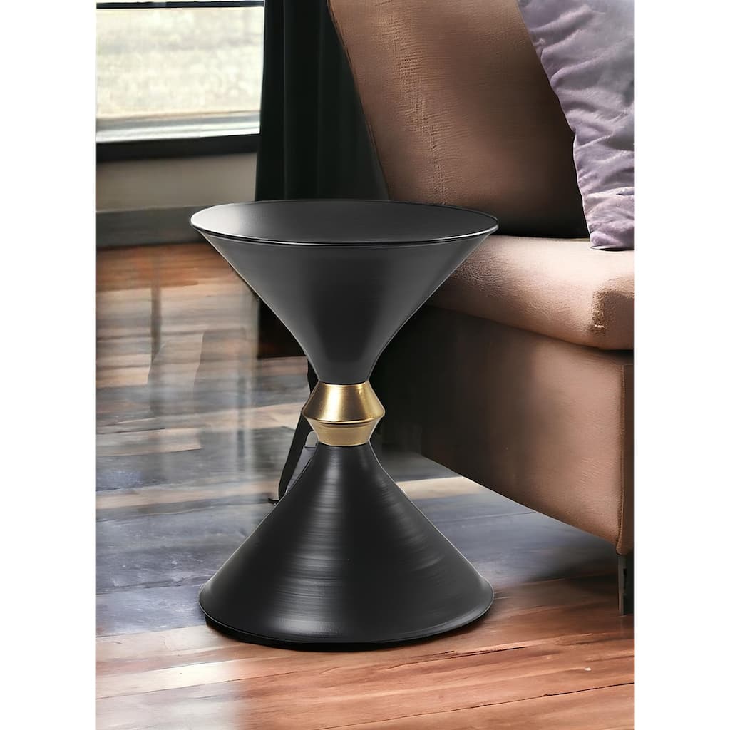 HomeRoots 18" Black Iron End Table - 14' X '18' X '14