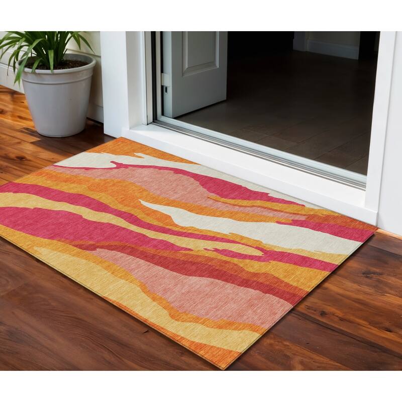 HomeRoots Abstract Transitional Rectangle Outdoor Rug - 3' x 5'
