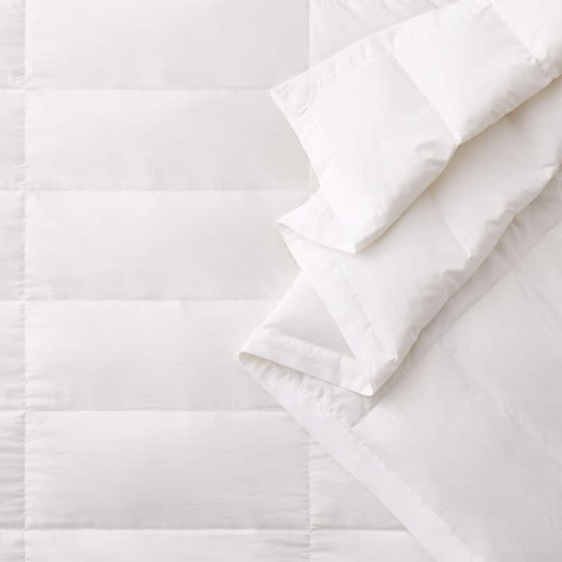Hotel Luxury Down Cooling Blanket, Breathable Silky Soft & Smooth Lyocell Fabric