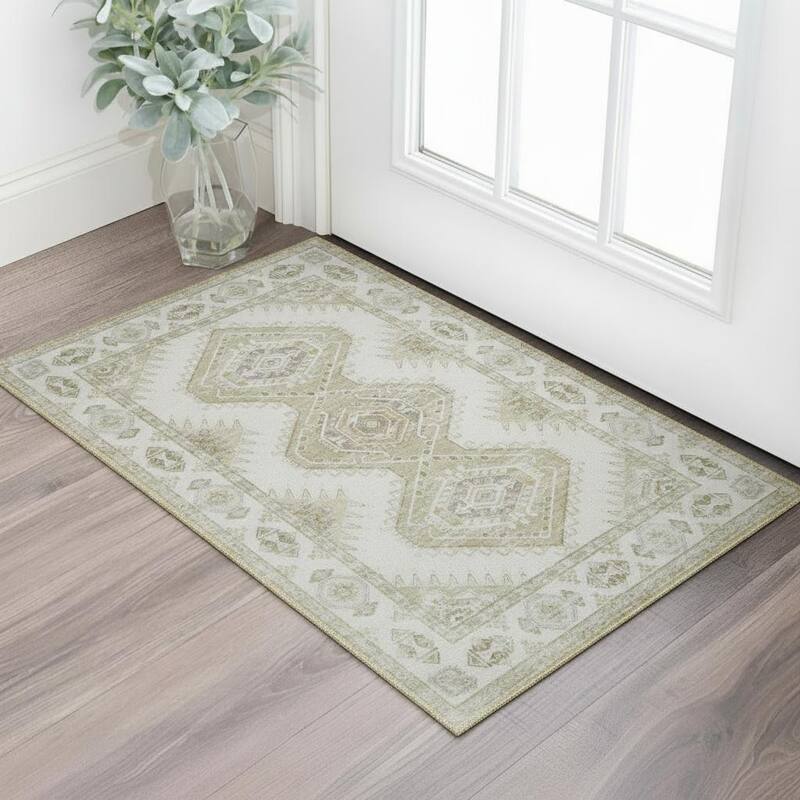 HomeRoots Southwestern Modern, Contemporary Rectangle Area Rug - 3' X 5'